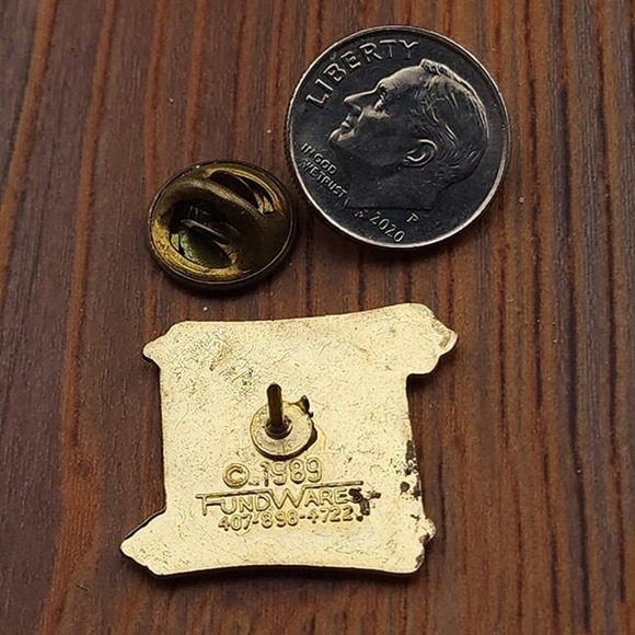 Vintage Honor‎ Roll Scroll Lapel Pin - Picture 2 of 2